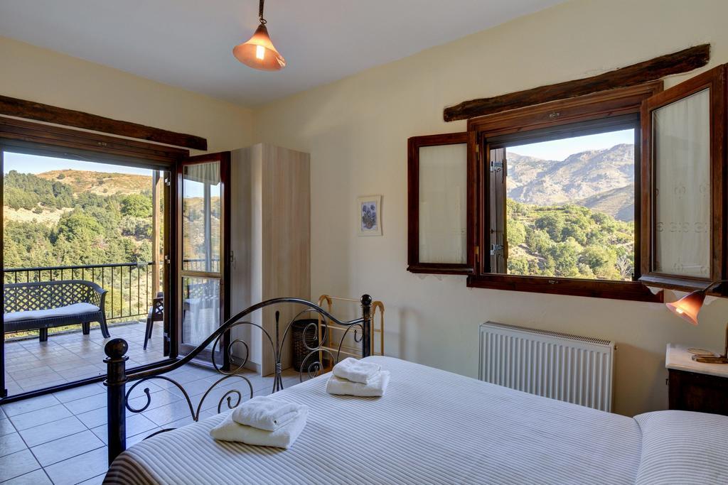 Oreinothea Villa Therison Room photo